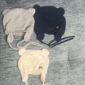 Amazon Essentials Kids' Knit Bear Ear Hats - Light Gray, Dark Blue, Cream